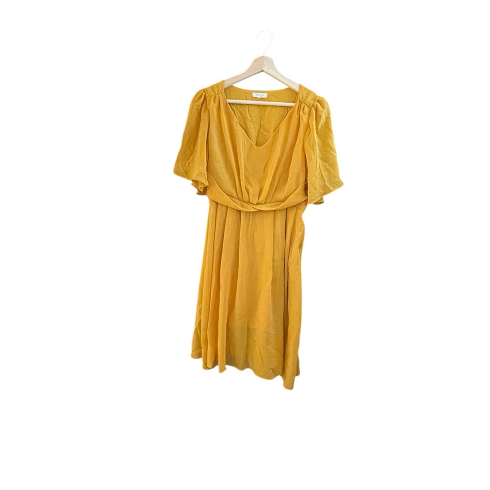 Gilli Mustard Midi Dress